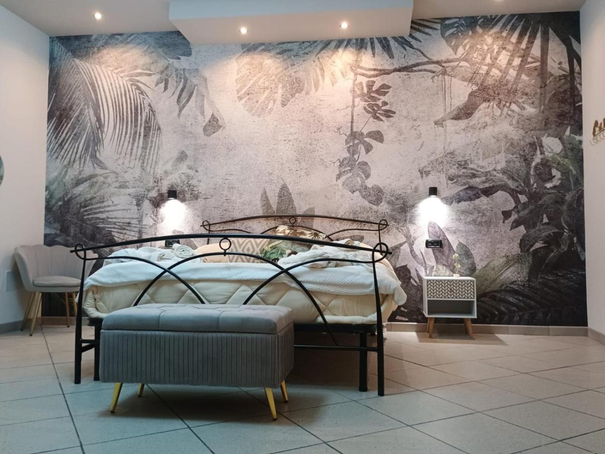 Al Vico Bartoli Suite Room Mazzarino Exterior photo