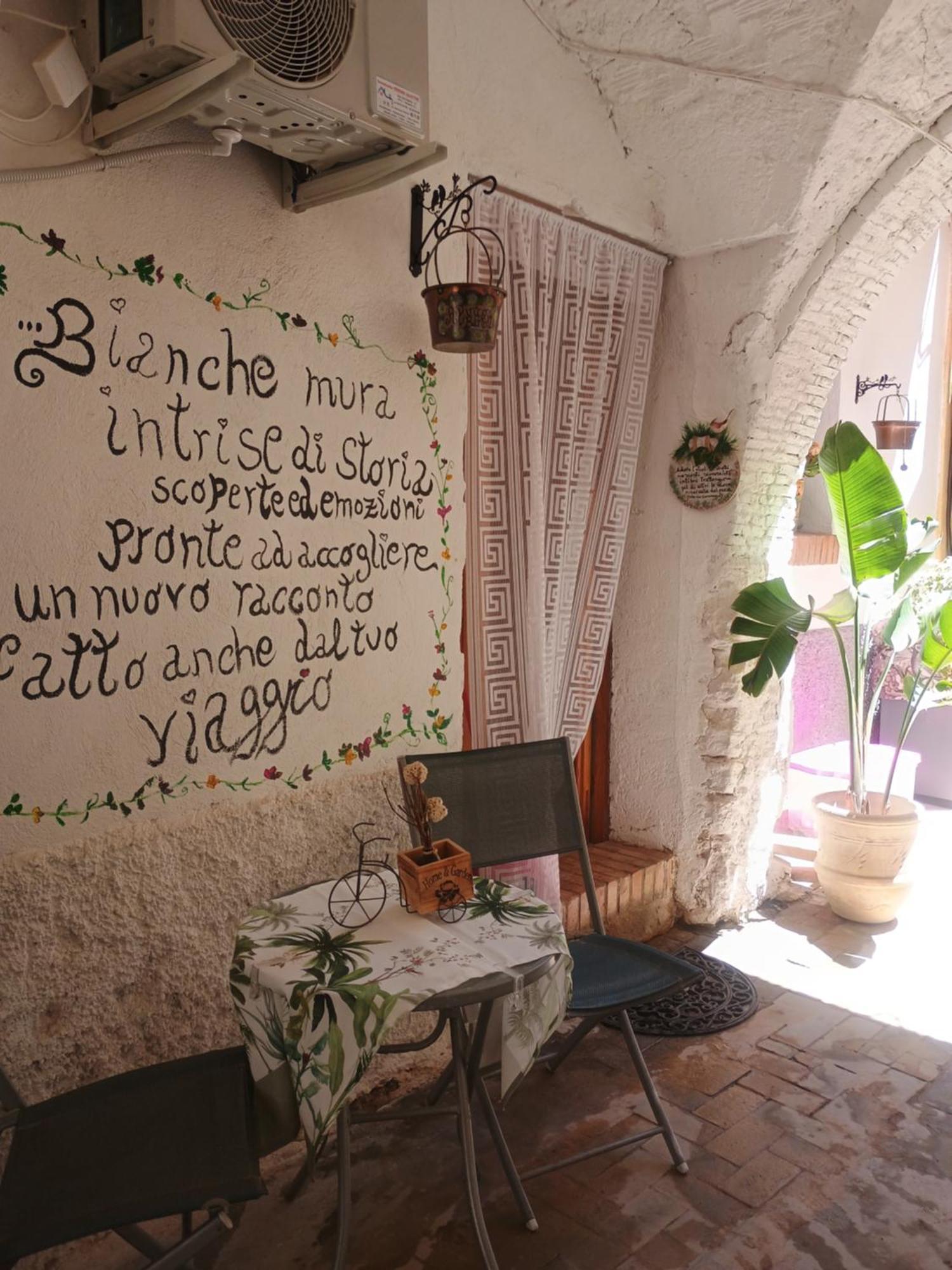 Al Vico Bartoli Suite Room Mazzarino Exterior photo
